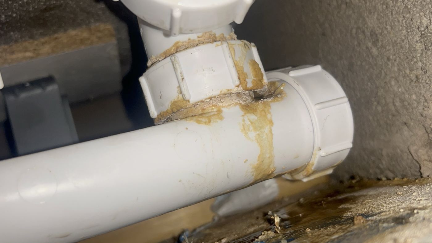 Leaking waste repair